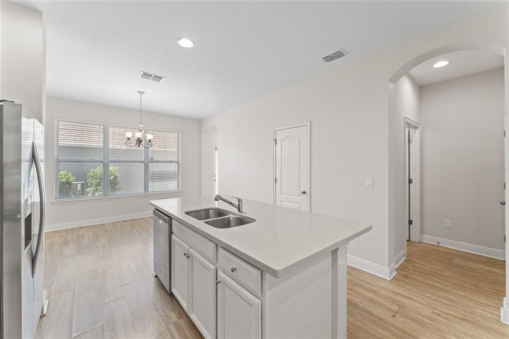 For Sale: $435,000 (3 beds, 2 baths, 1645 Square Feet)