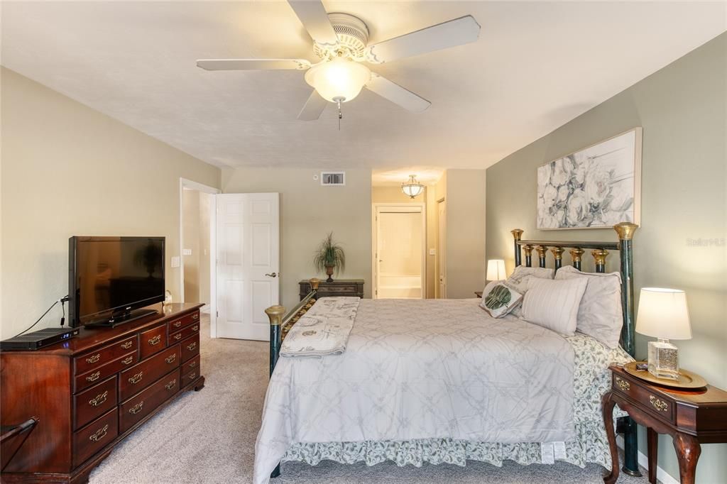 For Sale: $449,000 (2 beds, 2 baths, 1745 Square Feet)