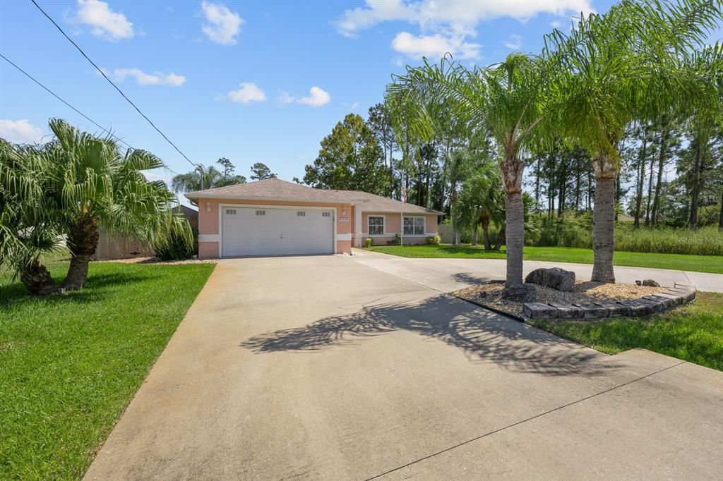 For Sale: $374,000 (3 beds, 2 baths, 1479 Square Feet)