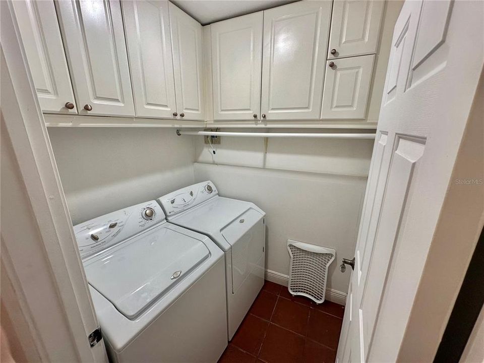 For Rent: $4,000 (3 beds, 2 baths, 1880 Square Feet)