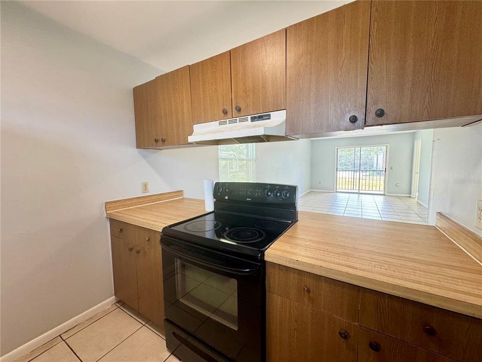 For Rent: $1,399 (2 beds, 2 baths, 938 Square Feet)