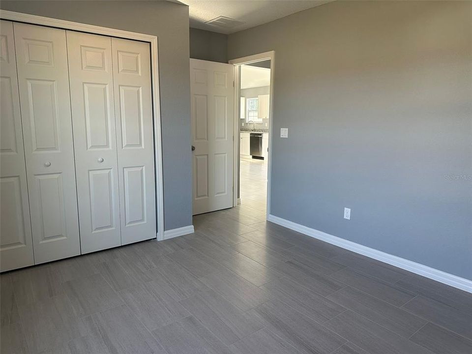 For Rent: $1,900 (3 beds, 2 baths, 1232 Square Feet)