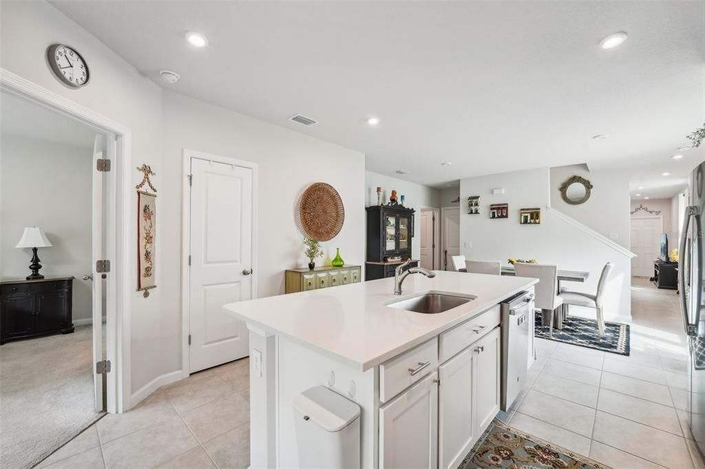 For Sale: $334,900 (3 beds, 2 baths, 1632 Square Feet)