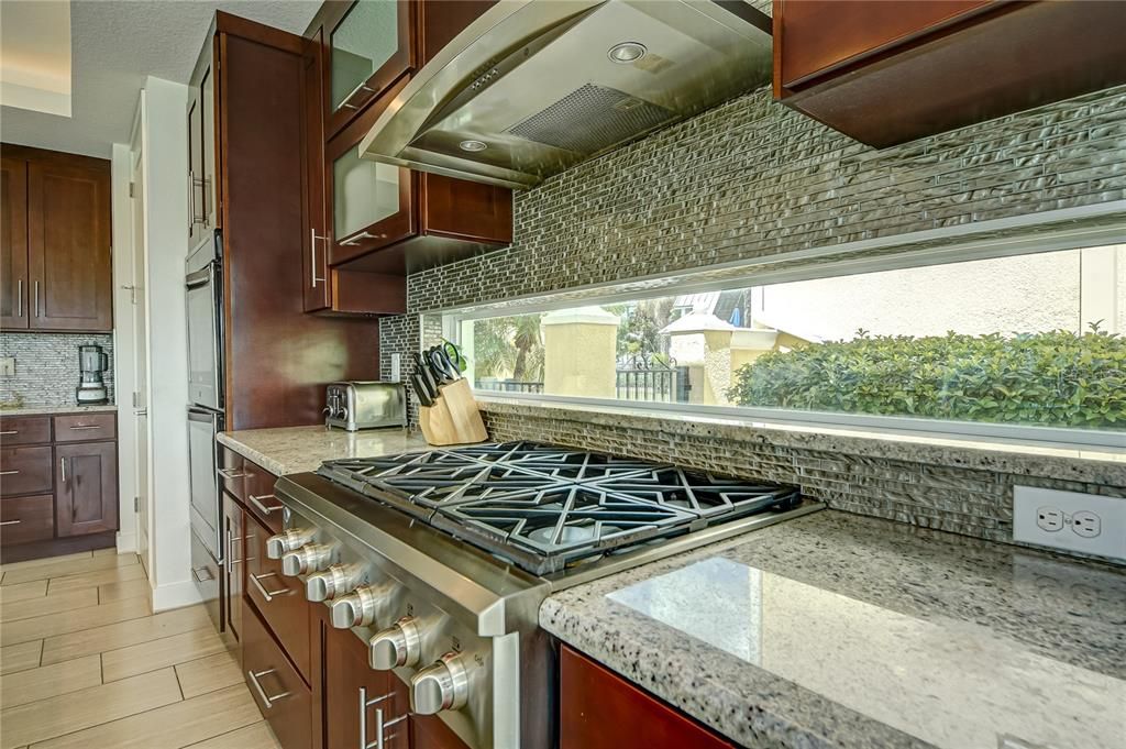 For Sale: $2,399,000 (12 beds, 12 baths, 5922 Square Feet)