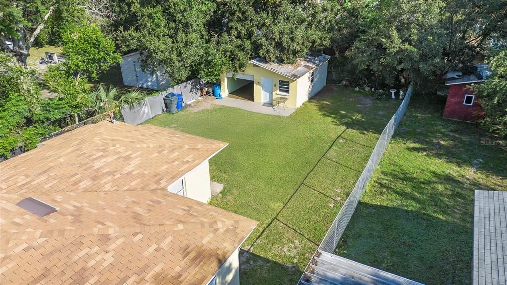 Detached garage with side entrance