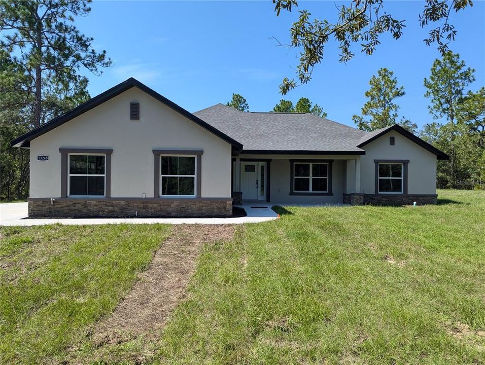 For Sale: $498,900 (3 beds, 2 baths, 2137 Square Feet)