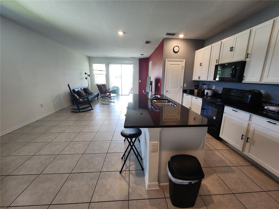 For Sale: $339,900 (3 beds, 2 baths, 1485 Square Feet)