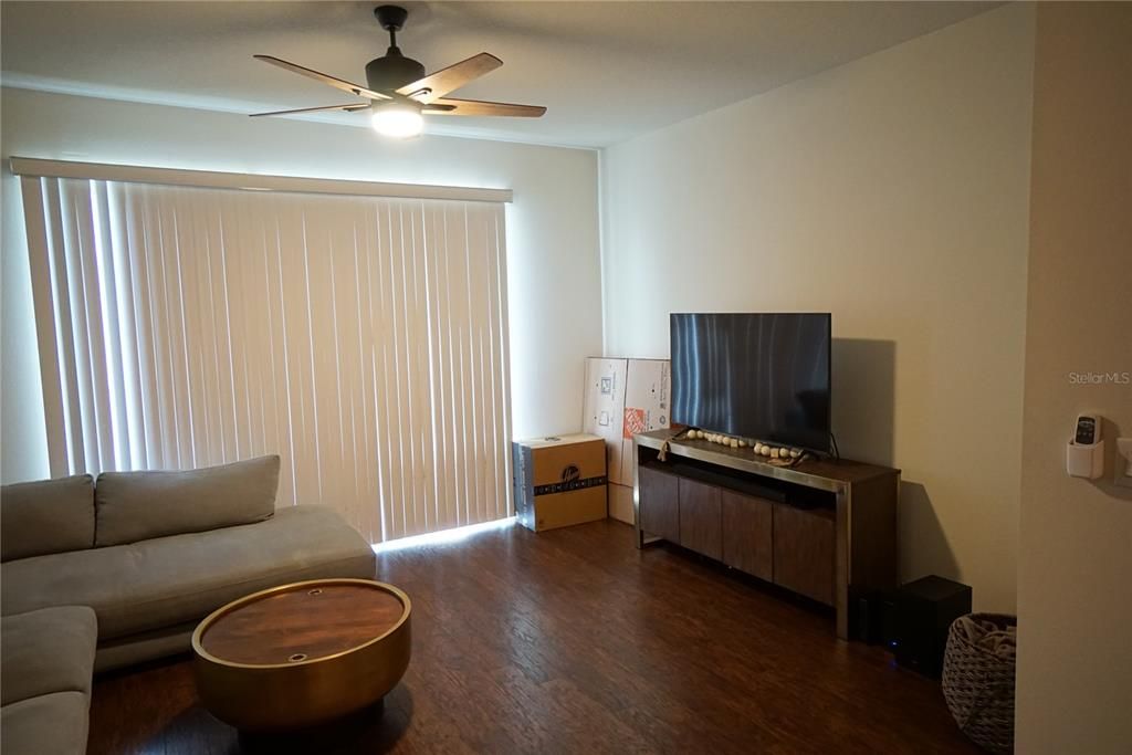 For Rent: $2,000 (2 beds, 2 baths, 1588 Square Feet)