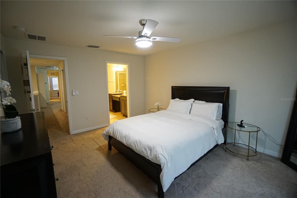 For Rent: $2,000 (2 beds, 2 baths, 1588 Square Feet)