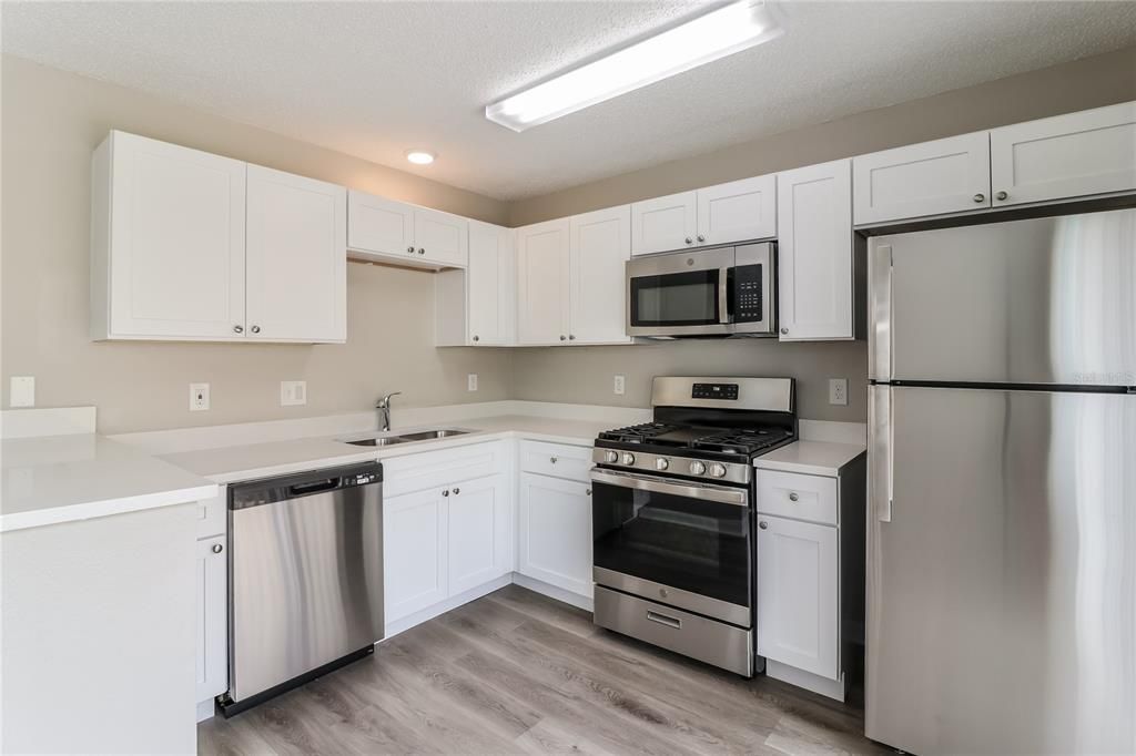 For Rent: $2,495 (4 beds, 2 baths, 1438 Square Feet)