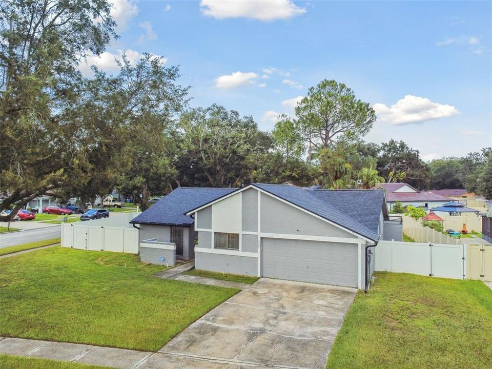 For Sale: $399,000 (3 beds, 2 baths, 1212 Square Feet)