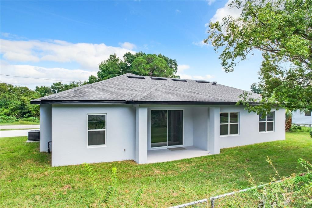 For Sale: $469,000 (4 beds, 2 baths, 1692 Square Feet)