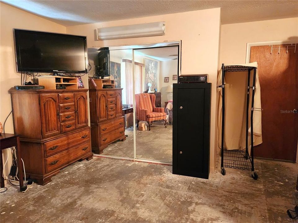 Master Bedroom Closet