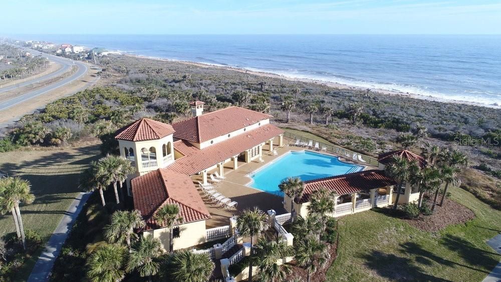 Heated ocean pool complex with view to the ocean