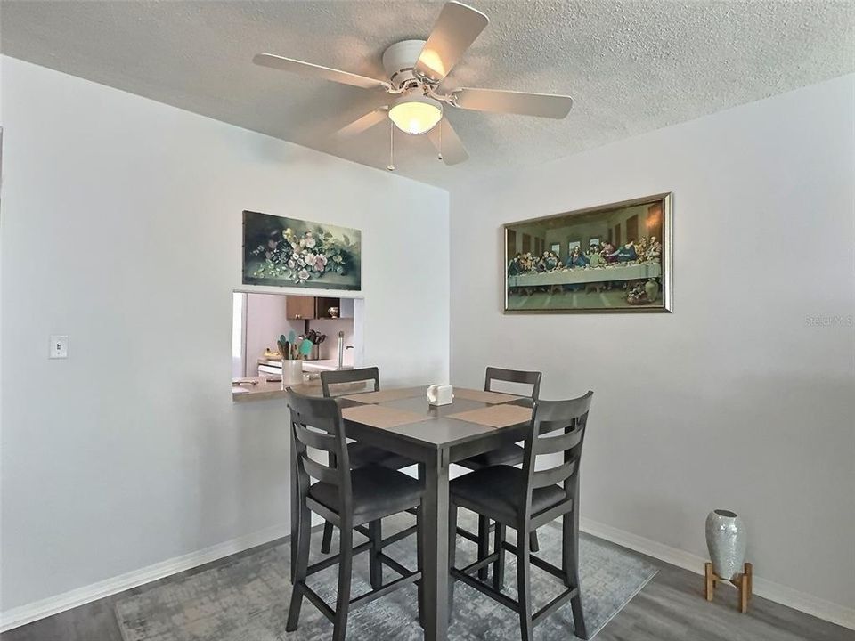 For Sale: $146,000 (1 beds, 1 baths, 780 Square Feet)