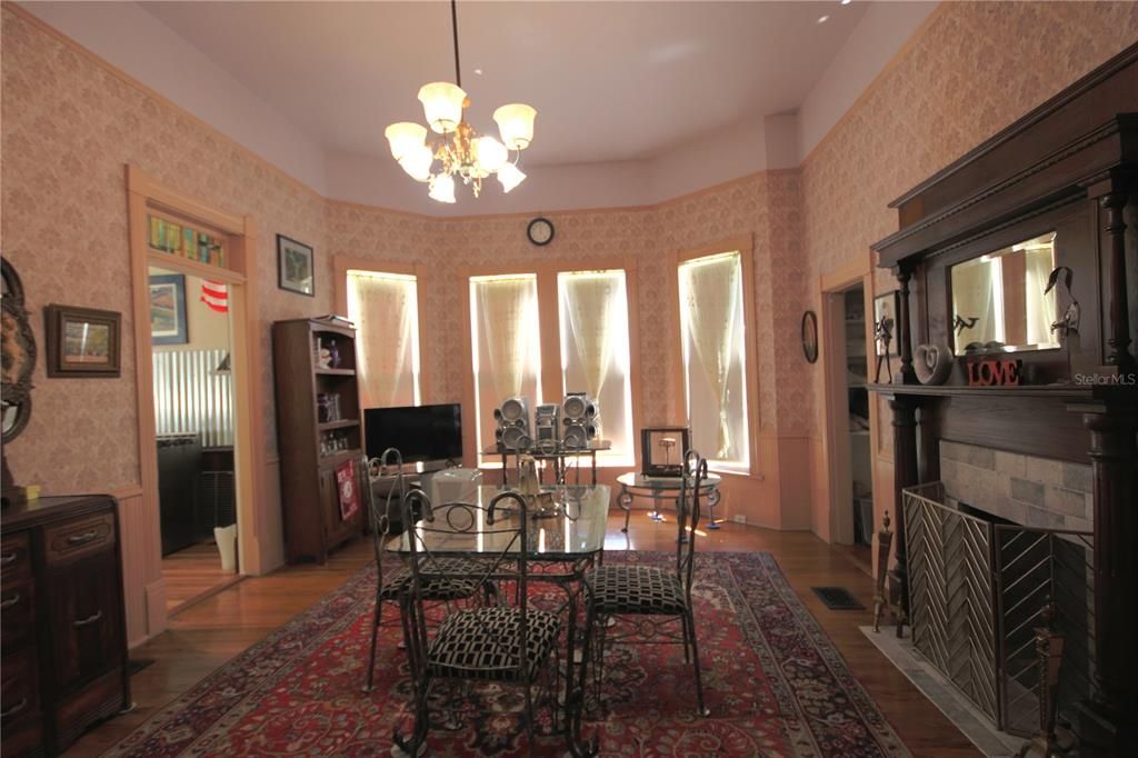 Dining Room Downstairs