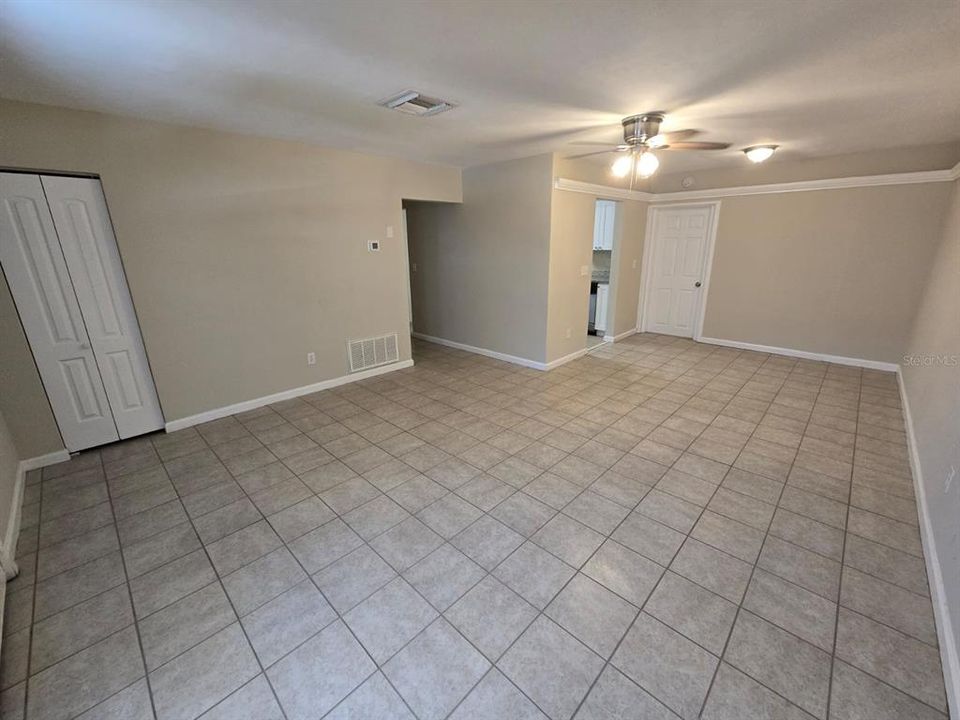 For Sale: $249,900 (4 beds, 2 baths, 1150 Square Feet)