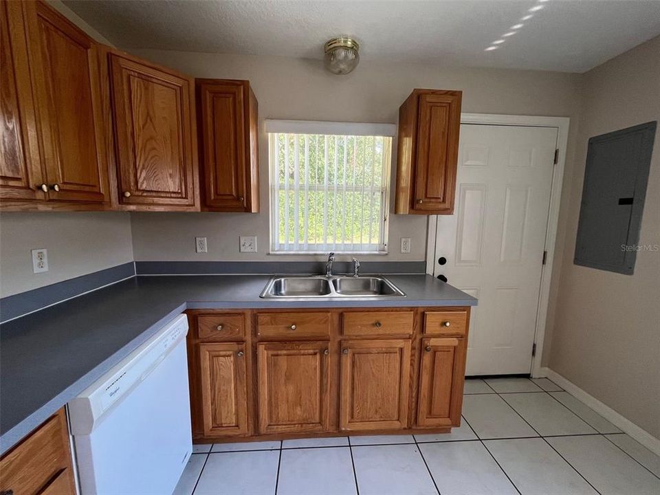 For Rent: $1,550 (2 beds, 2 baths, 1092 Square Feet)