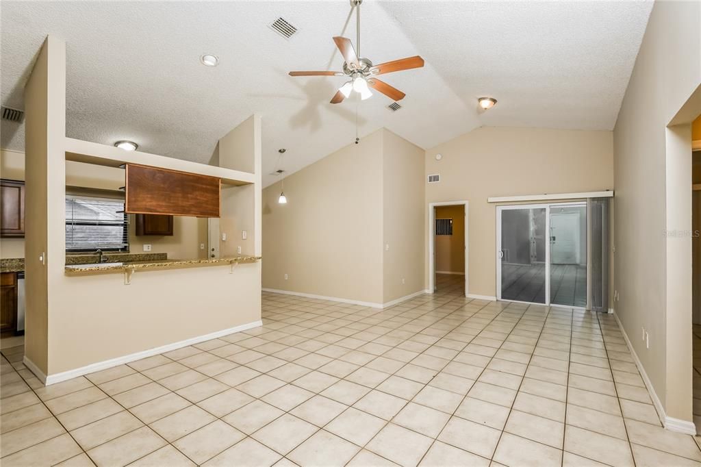 For Rent: $2,070 (3 beds, 2 baths, 1353 Square Feet)