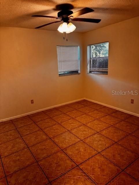 For Rent: $1,450 (2 beds, 1 baths, 900 Square Feet)