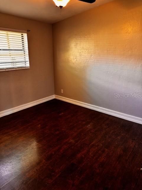 For Rent: $1,850 (3 beds, 1 baths, 1340 Square Feet)