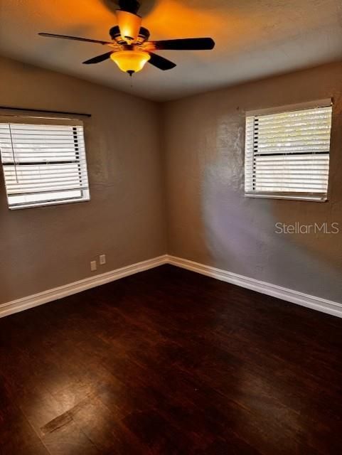 For Rent: $1,850 (3 beds, 1 baths, 1340 Square Feet)