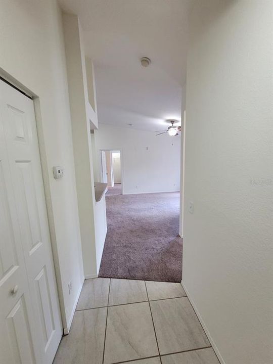 Active With Contract: $1,475 (2 beds, 2 baths, 975 Square Feet)