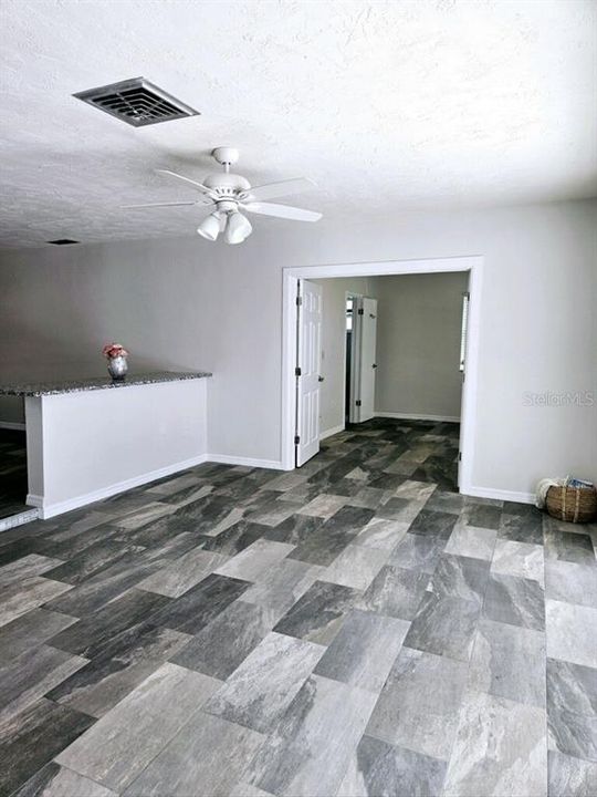 For Rent: $2,950 (3 beds, 2 baths, 1418 Square Feet)