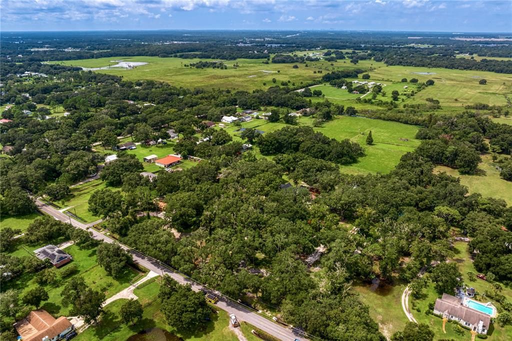 На продажу: $799,000 (8.70 acres)