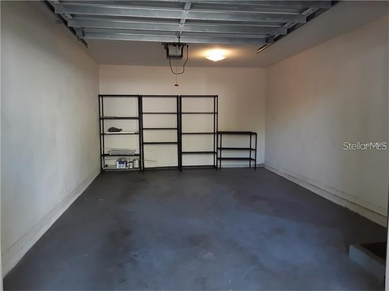 For Rent: $1,650 (1 beds, 1 baths, 1098 Square Feet)