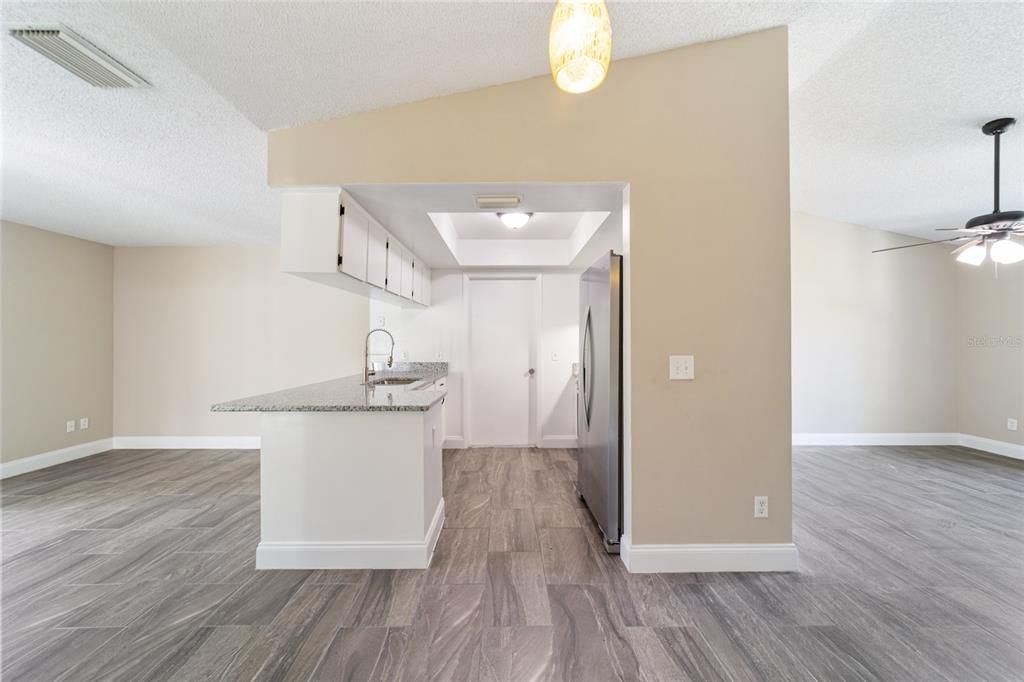 For Sale: $235,000 (2 beds, 2 baths, 1219 Square Feet)