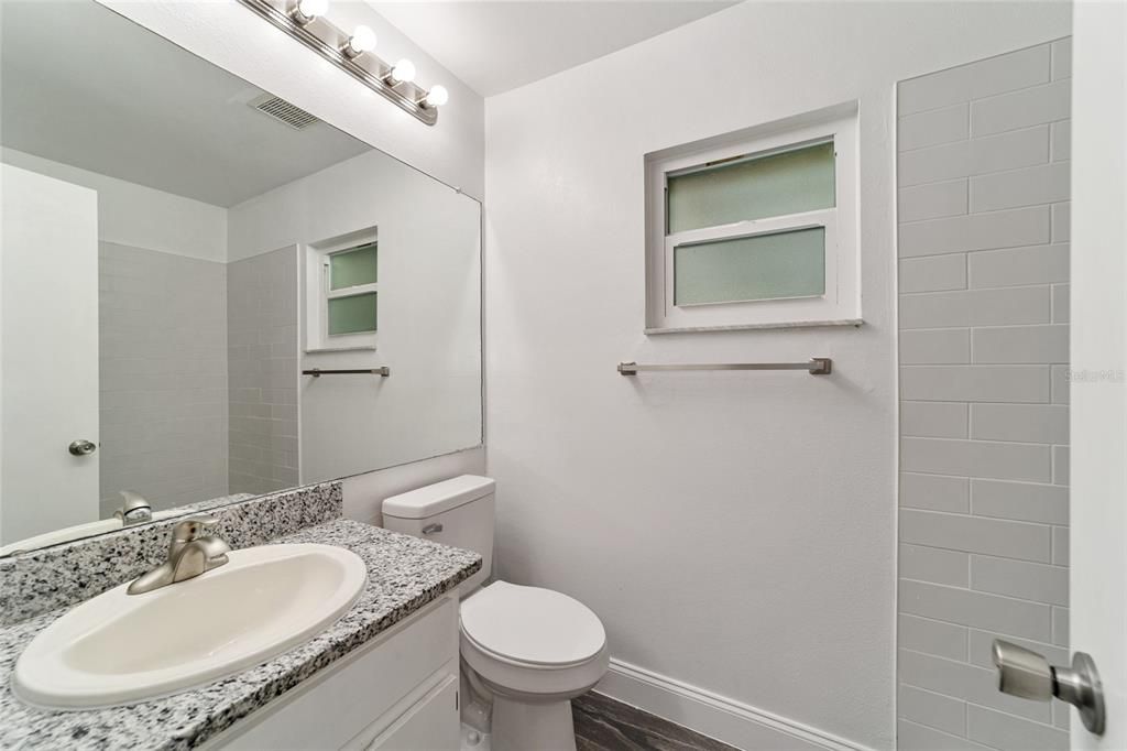 For Sale: $235,000 (2 beds, 2 baths, 1219 Square Feet)