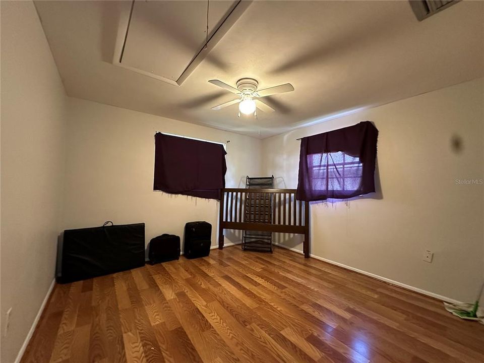 For Sale: $129,000 (2 beds, 2 baths, 1050 Square Feet)