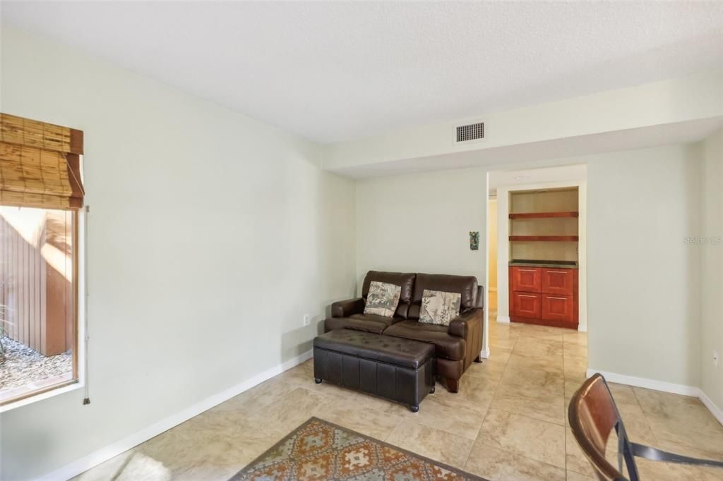 For Sale: $390,000 (3 beds, 2 baths, 1999 Square Feet)