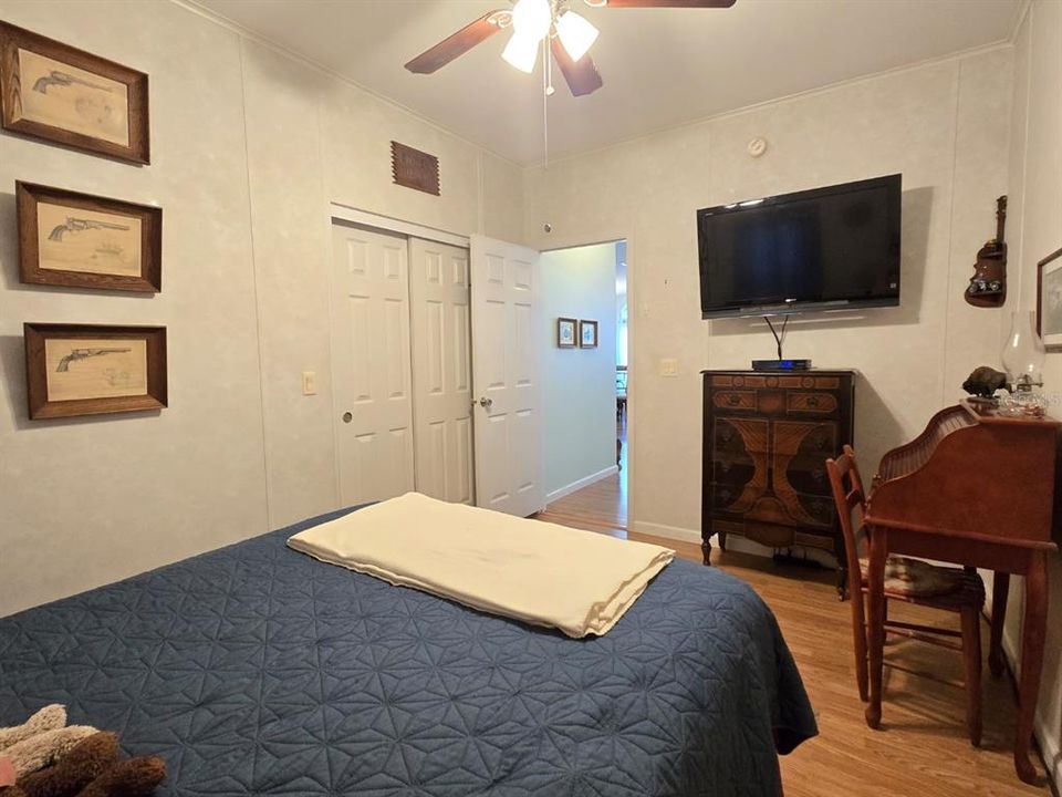 For Sale: $265,000 (2 beds, 2 baths, 1480 Square Feet)