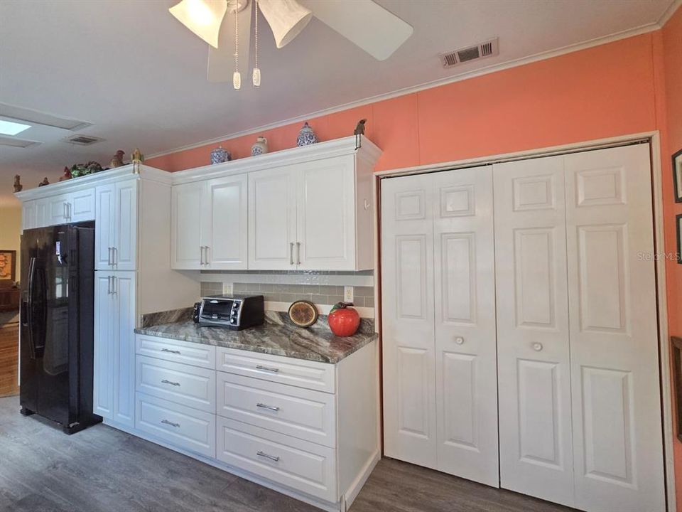 For Sale: $265,000 (2 beds, 2 baths, 1480 Square Feet)