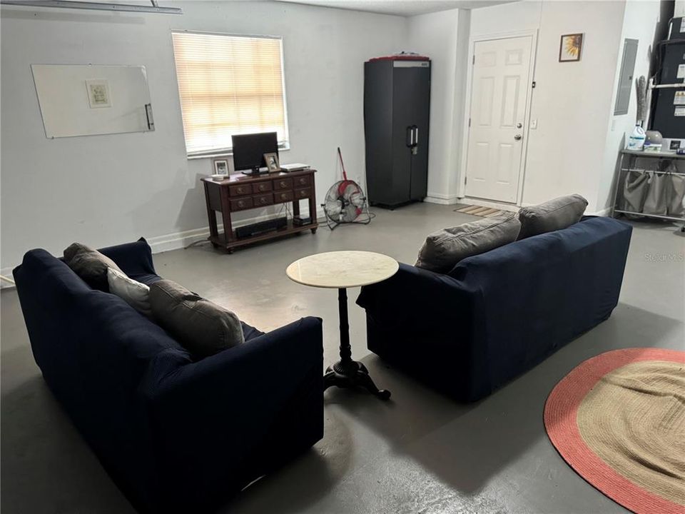 For Sale: $330,500 (4 beds, 2 baths, 1336 Square Feet)