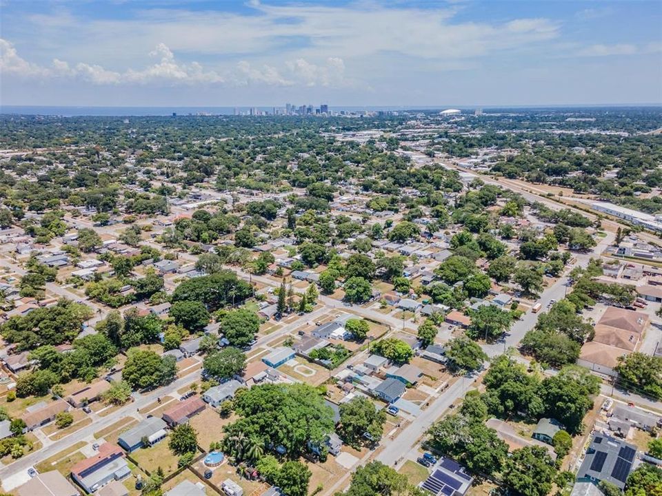 For Sale: $483,000 (4 beds, 2 baths, 1865 Square Feet)