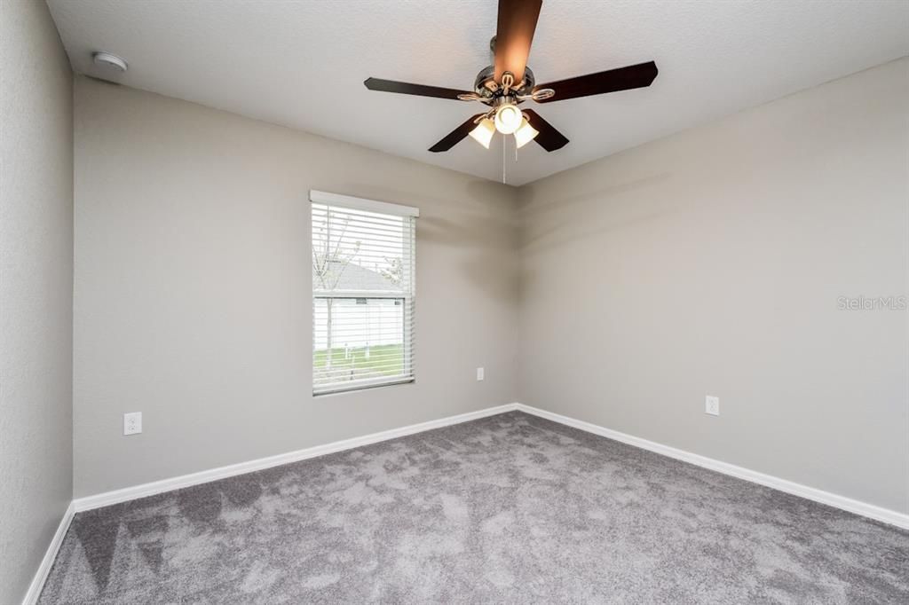 For Rent: $2,055 (3 beds, 2 baths, 1689 Square Feet)