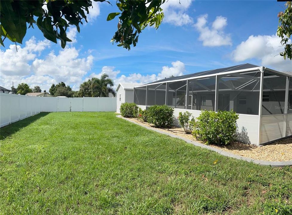 BACK YARD INSIDE FENCE CURBING