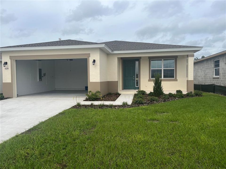 Recently Sold: $358,400 (3 beds, 2 baths, 2035 Square Feet)