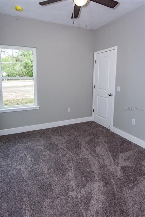 For Sale: $199,500 (2 beds, 2 baths, 959 Square Feet)