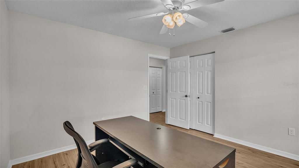 For Sale: $308,000 (3 beds, 2 baths, 1411 Square Feet)