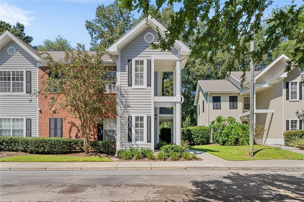 For Sale: $275,000 (3 beds, 2 baths, 1431 Square Feet)