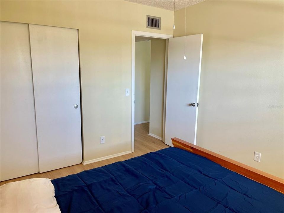 For Rent: $1,750 (2 beds, 2 baths, 1100 Square Feet)