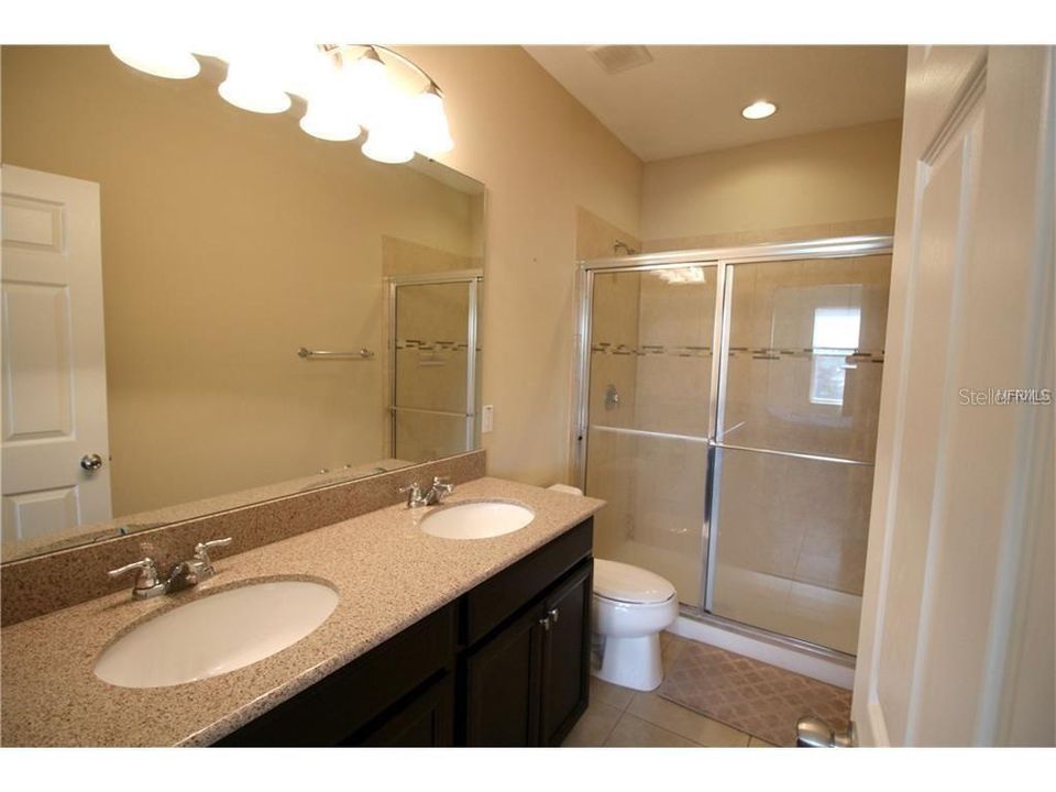 For Rent: $2,100 (2 beds, 2 baths, 1282 Square Feet)