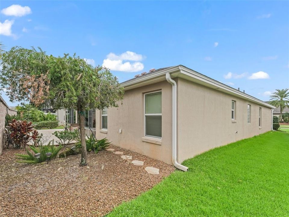 For Sale: $599,000 (3 beds, 2 baths, 1965 Square Feet)