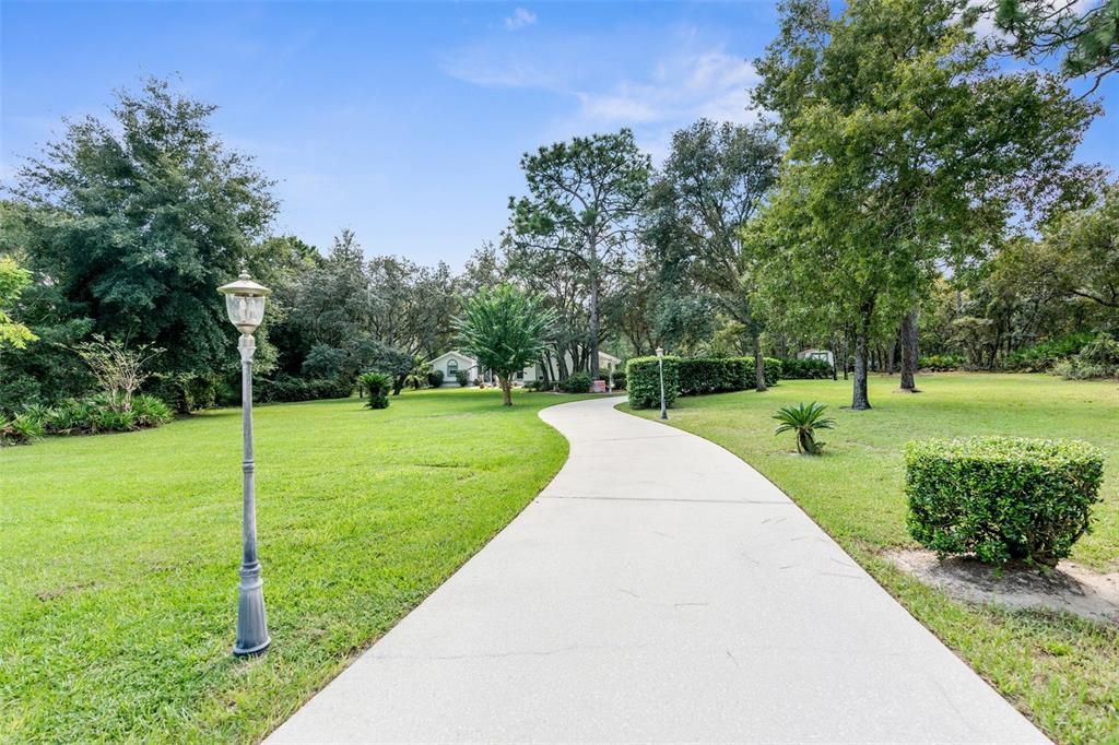 For Sale: $399,000 (3 beds, 2 baths, 1689 Square Feet)