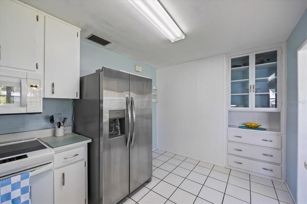 For Sale: $599,900 (3 beds, 2 baths, 1314 Square Feet)