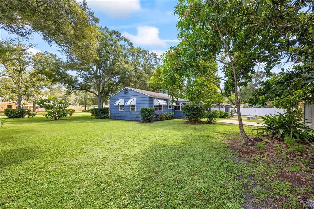 For Sale: $599,900 (3 beds, 2 baths, 1314 Square Feet)